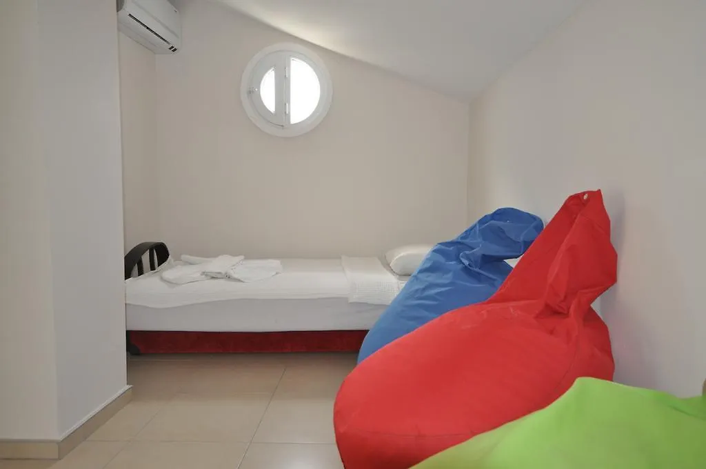 Blue Green Apartment فتحية 0*,  تركيا
